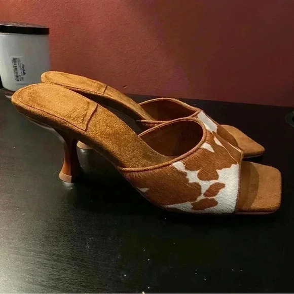 Jeffrey Campbell Tan White Cow - Picture 11 of 11